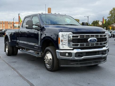 Used 2024 Ford F350 XLT image 2
