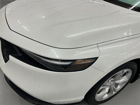 Used 2025 Honda Accord LX image 16