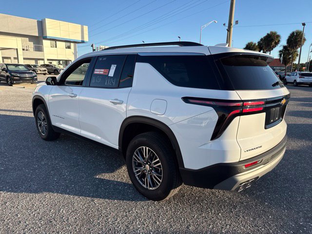 Certified 2026 Chevrolet Traverse LT w/ Driver Confidence Package FWD image 5