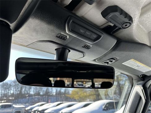 Certified 2022 Jeep Gladiator Overland w/ Popular Equipment Package image 35