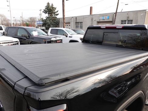 Used 2024 GMC Sierra 1500 AT4 w/ AT4 Premium Package image 29