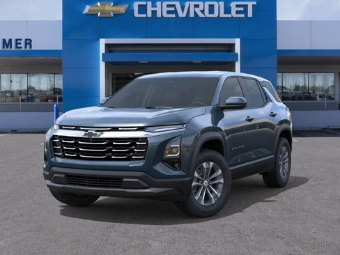 New 2026 Chevrolet Equinox LT w/ Convenience Package II FWD image 6