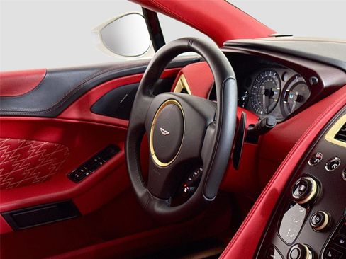 Used 2019 Aston Martin Vanquish Zagato RWD image 30