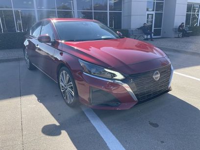Used 2024 Nissan Altima 2.5 SL