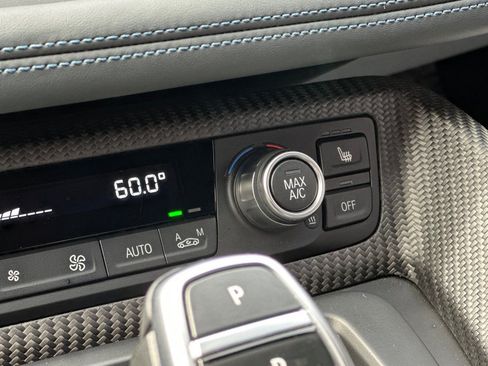 Used 2019 BMW i8 Roadster AWD/4WD image 26