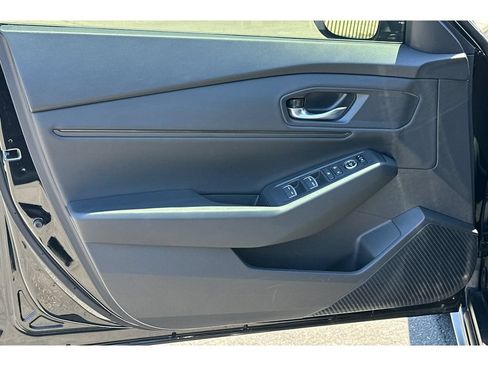 Certified 2025 Honda Accord SE image 11