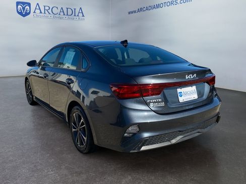 Used 2024 Kia Forte LXS image 3