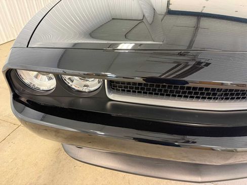 Used 2013 Dodge Challenger R/T RWD image 4