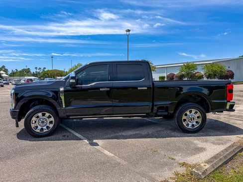 Used 2024 Ford F250 Lariat w/ Lariat Ultimate Package AWD/4WD image 6