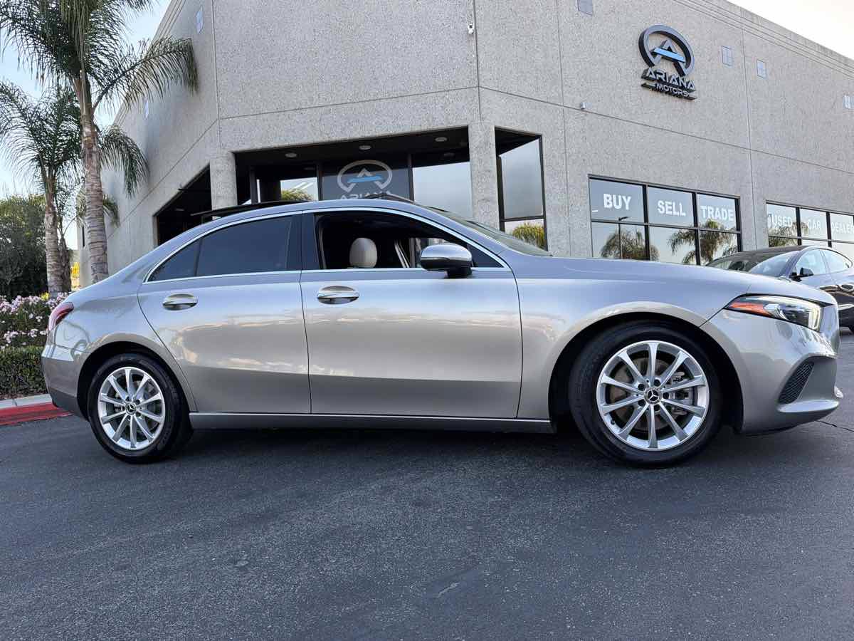 Used 2020 Mercedes-Benz A 220 w/ Premium Package image 17