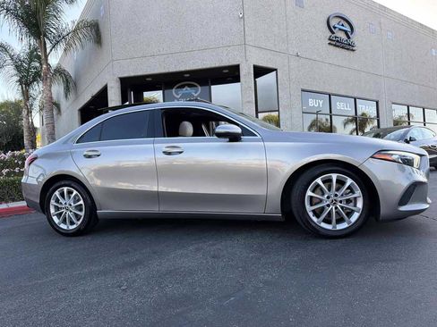 Used 2020 Mercedes-Benz A 220 w/ Premium Package image 17