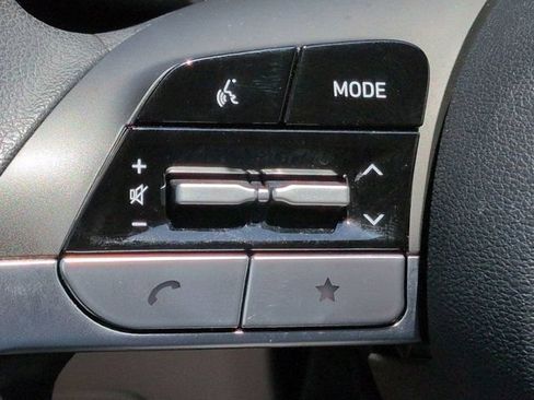 Certified 2023 Hyundai Tucson SEL FWD image 24