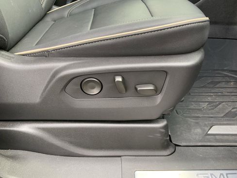 Used 2025 GMC Yukon Elevation w/ Elevation Premium Package image 68