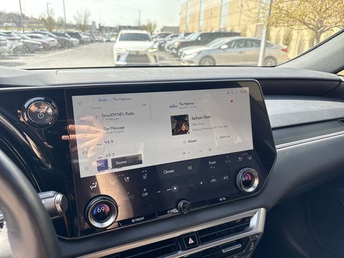 Used 2024 Lexus RX 450h AWD w/ Convenience Package image 23