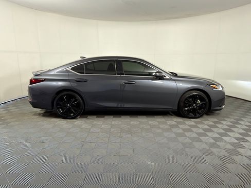 Used 2023 Lexus ES 350 F Sport w/ Accessory Package (Z2) image 8