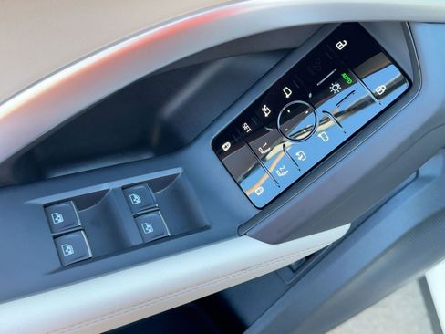 New 2025 Audi Q5 Premium w/ 19" Wheel Package image 13