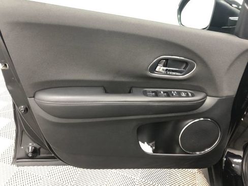 Used 2022 Honda HR-V EX image 12