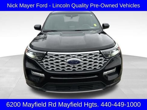 Used 2020 Ford Explorer Platinum w/ Premium Technology Package image 2