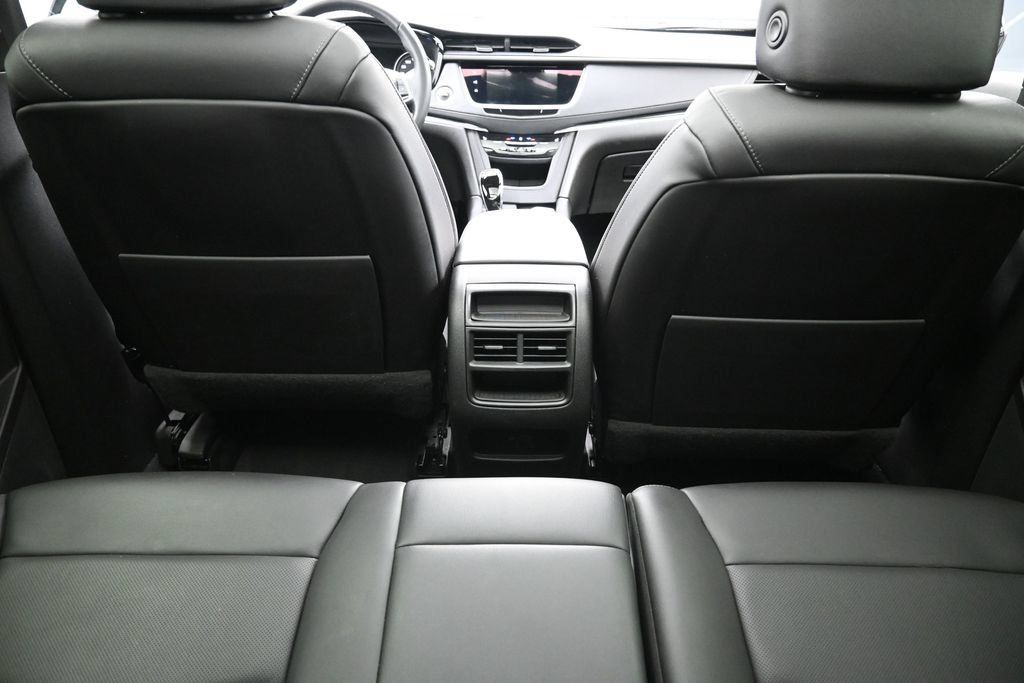 Used 2021 Cadillac XT5 Premium Luxury AWD/4WD image 27
