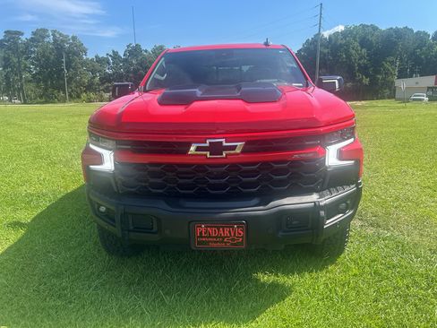 Used 2025 Chevrolet Silverado 1500 ZR2 w/ ZR2 Bison Edition AWD/4WD image 3