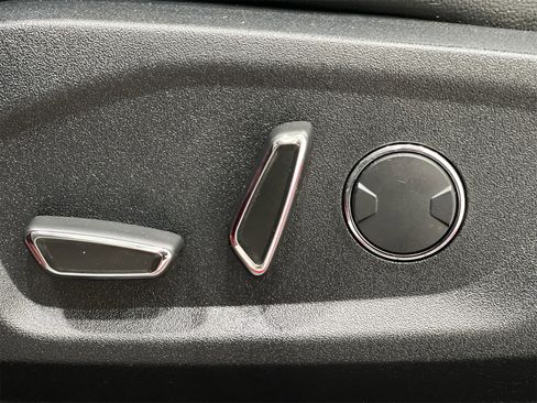 Used 2017 Ford Edge SEL w/ Equipment Group 201A image 12