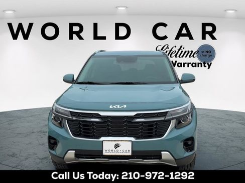 Used 2025 Kia Seltos EX w/ EX Sunroof Package FWD image 2