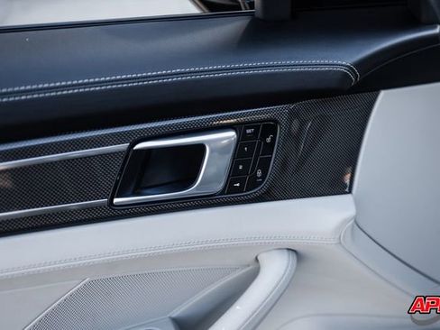 Used 2018 Porsche Panamera 4S image 60