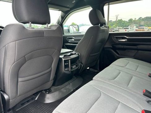 Used 2024 RAM 1500 Big Horn RWD image 32