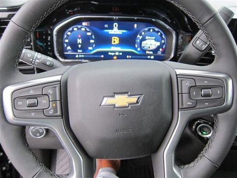 Used 2024 Chevrolet Silverado 1500 LT w/ Z71 Off-Road Package image 15