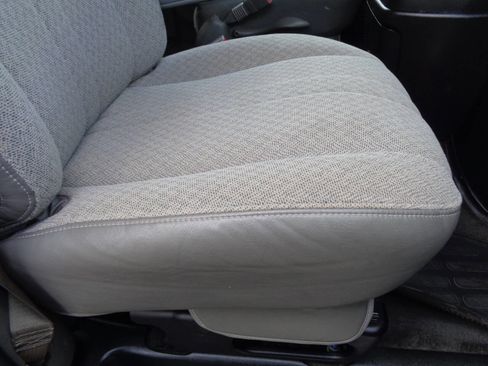 Used 2018 GMC Savana 3500 LT w/ LT Preferred Equipment Group image 30