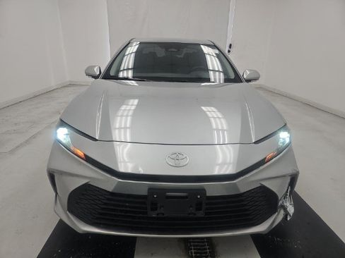 Used 2025 Toyota Camry LE w/ Convenience Package FWD image 2