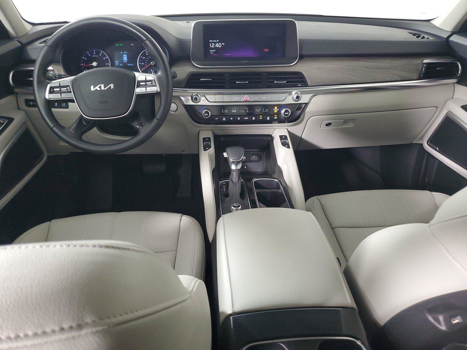 Used 2022 Kia Telluride EX w/ EX Premium Package FWD image 14