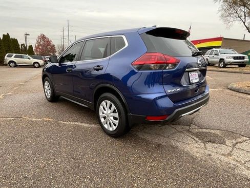 Used 2020 Nissan Rogue S image 3