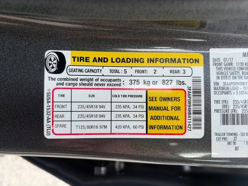 Used 2017 Ford Fusion SE w/ Fusion SE Technology Package FWD image 30