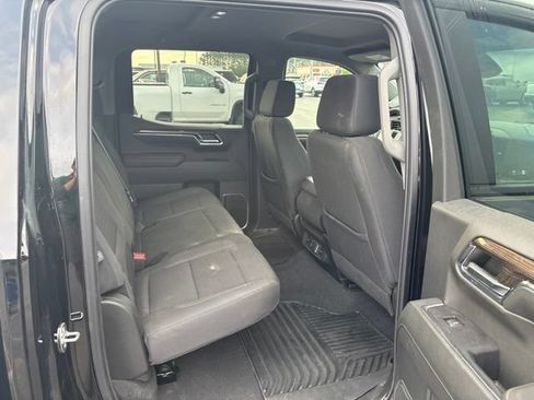 Used 2024 Chevrolet Silverado 1500 LT AWD/4WD image 15