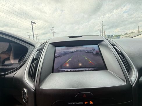 Used 2020 Ford Edge SE AWD/4WD image 22