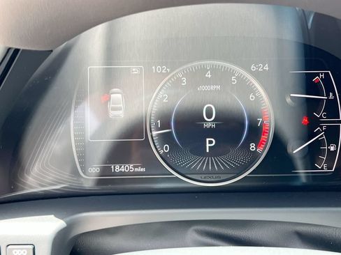 Used 2025 Lexus ES 350 w/ Premium Package FWD image 14