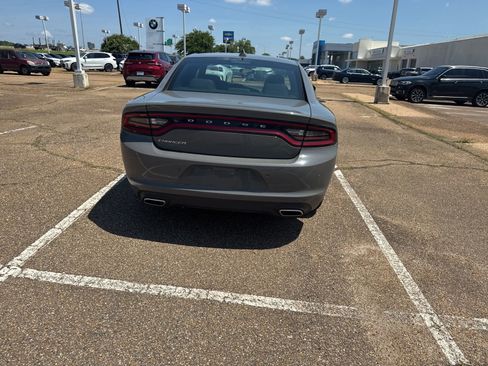 Used 2023 Dodge Charger SXT RWD image 6