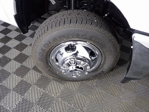 New 2026 RAM 3500 Tradesman w/ Chrome Appearance Group A image 29