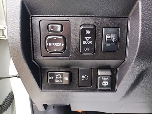 Used 2019 Toyota Tundra SR5 w/ TRD Sport Package AWD/4WD image 26