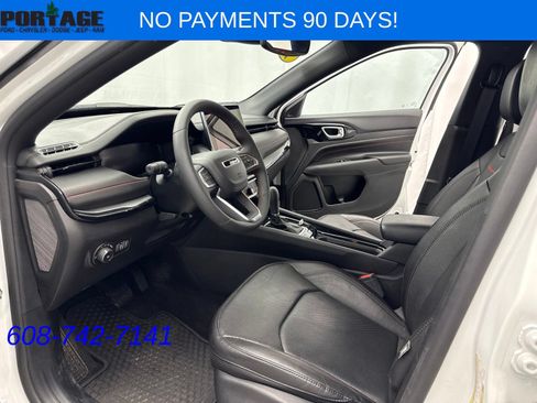 Used 2024 Jeep Compass Trailhawk w/ Trailhawk Elite Group AWD/4WD image 10