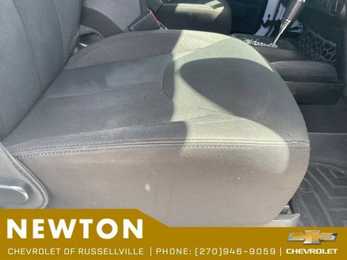 Used 2016 Jeep Wrangler Sport w/ Connectivity Group AWD/4WD image 22