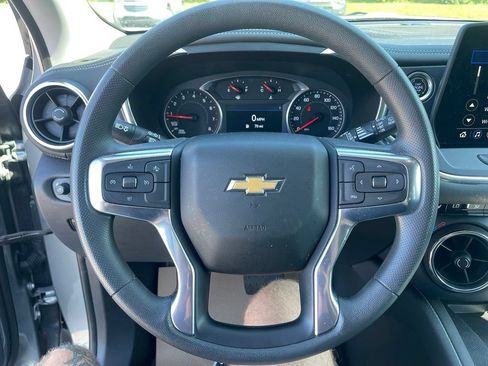Used 2023 Chevrolet Blazer LT w/ Convenience Package FWD image 10