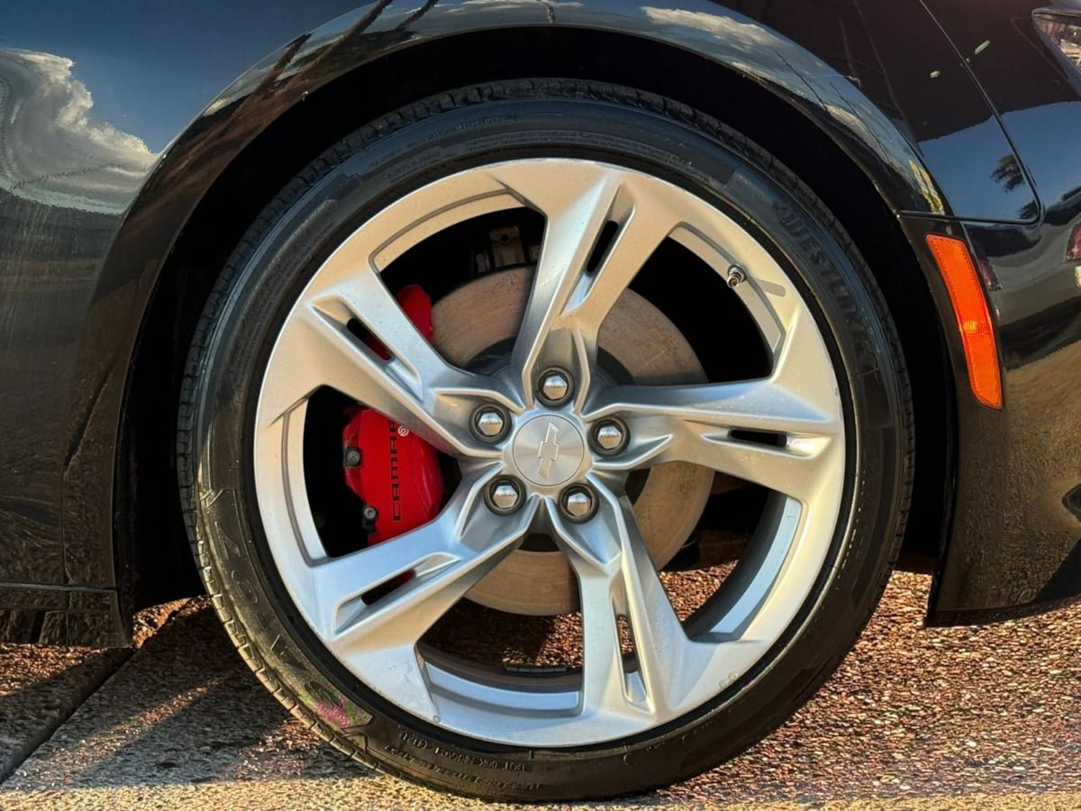 Used 2021 Chevrolet Camaro LT w/ RS Package RWD image 24
