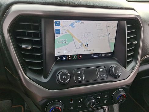 Used 2022 GMC Acadia AT4 w/ Technology Package AWD/4WD image 20