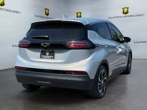 Used 2023 Chevrolet Bolt LT FWD image 5