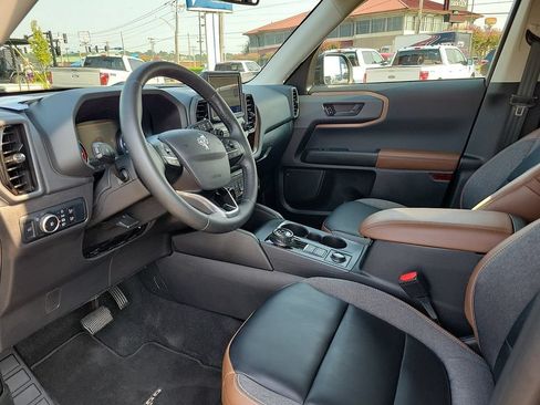 Used 2024 Ford Bronco Sport Outer Banks AWD/4WD image 14