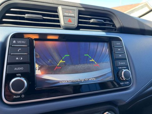 Used 2025 Nissan Versa SV image 22