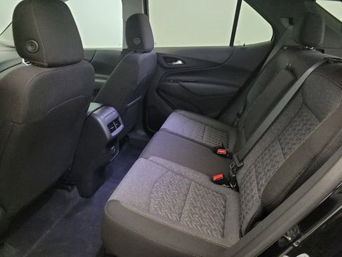 Used 2023 Chevrolet Equinox LT w/ Driver Convenience Package image 18