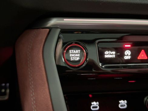 New 2025 Audi SQ5 Premium Plus image 25